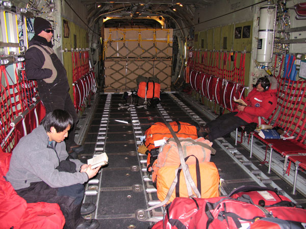 LC-130 to South Pole
